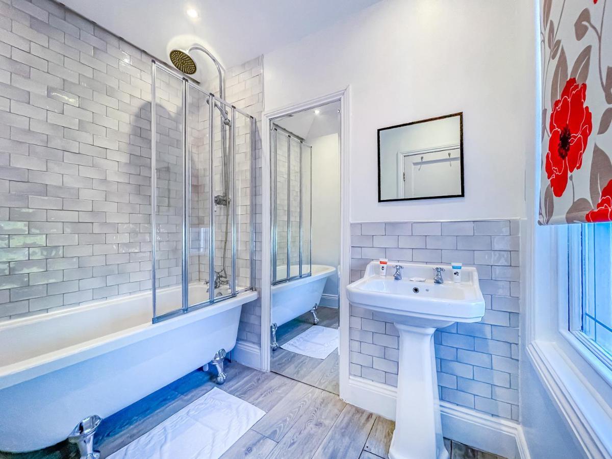 *Rg9Bc* For Your Most Relaxed & Cosy Stay + Free Parking + Free Fast Wifi * Лідс Екстер'єр фото